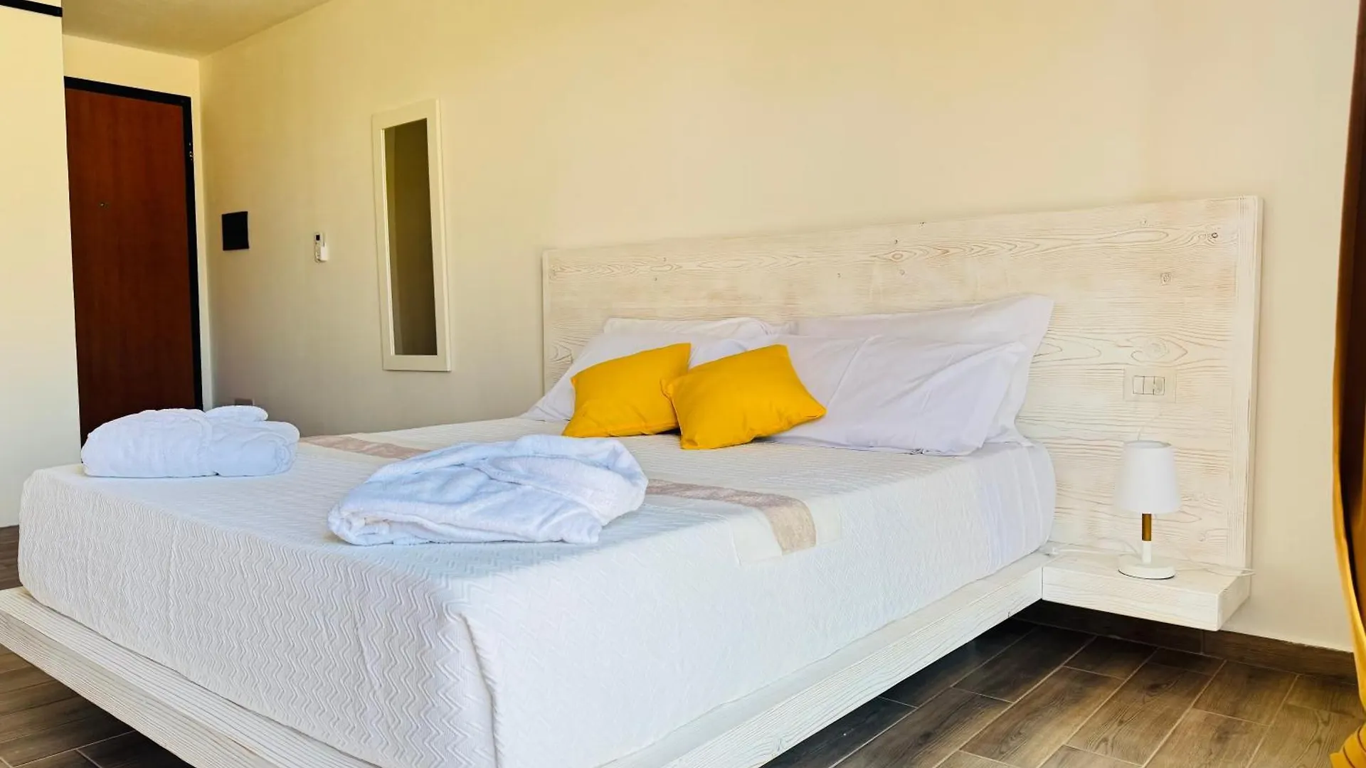 Hotell Sa Iba Resort Tertenìa