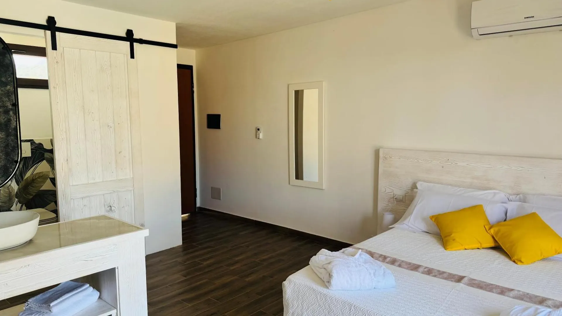 **** Otel Sa Iba Resort Tertenìa İtalya